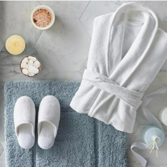 OVENTE Bathrobe & Slipper Set, Soft & Absorbent Robe,  Unisex Spa, Fleece, NWT - Picture 1 of 8